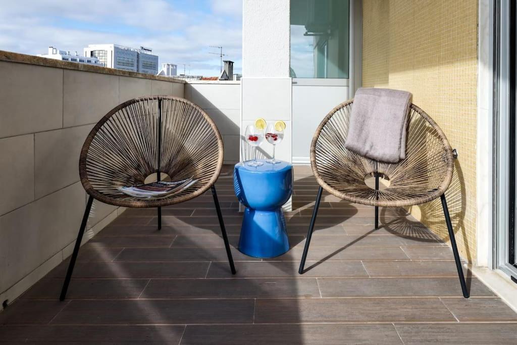Lisbon Central Apartment With Balcony Екстер'єр фото