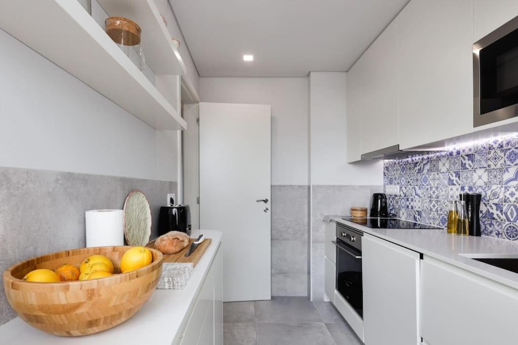 Lisbon Central Apartment With Balcony Екстер'єр фото